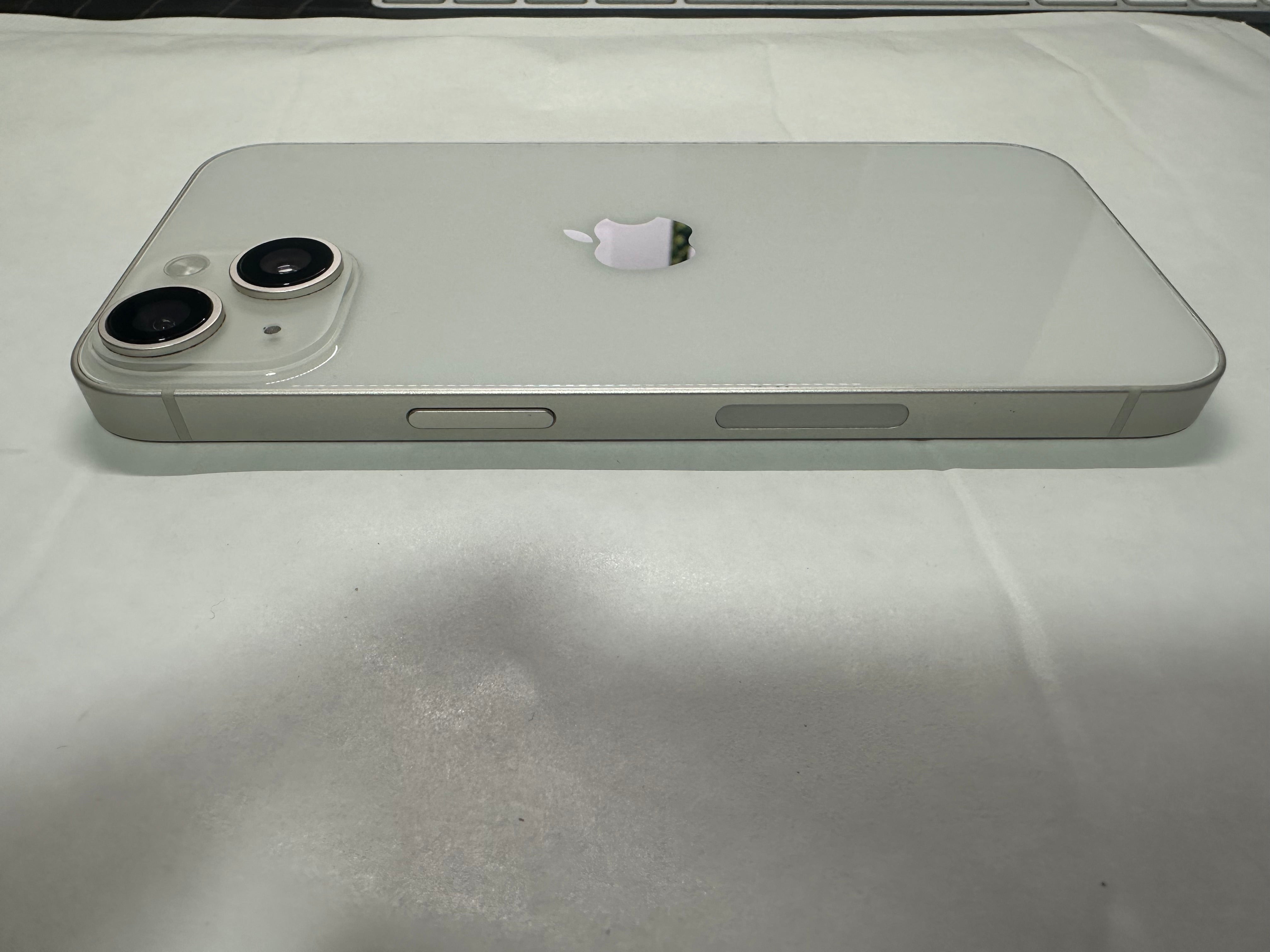 iPhone 14 · Parfait état · Batterie neuve · 128Go