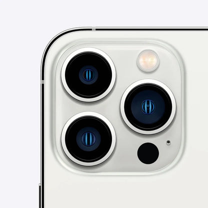 iPhone 13 Pro Max en action : Fluidité parfaite pour les jeux et Netflix grâce à la puce A15.
